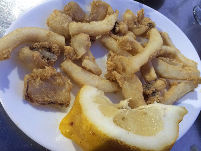Choco Frito - Frittierter Tintenfisch Choco Frito - Frittierter Tintenfisch